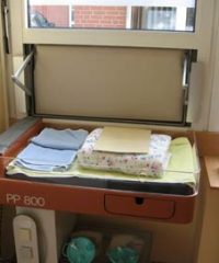 Babyklappe an der Kinderklinik – Bitterfeld